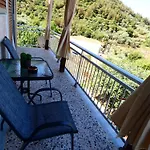 Montagna E Mare Kallirákhi